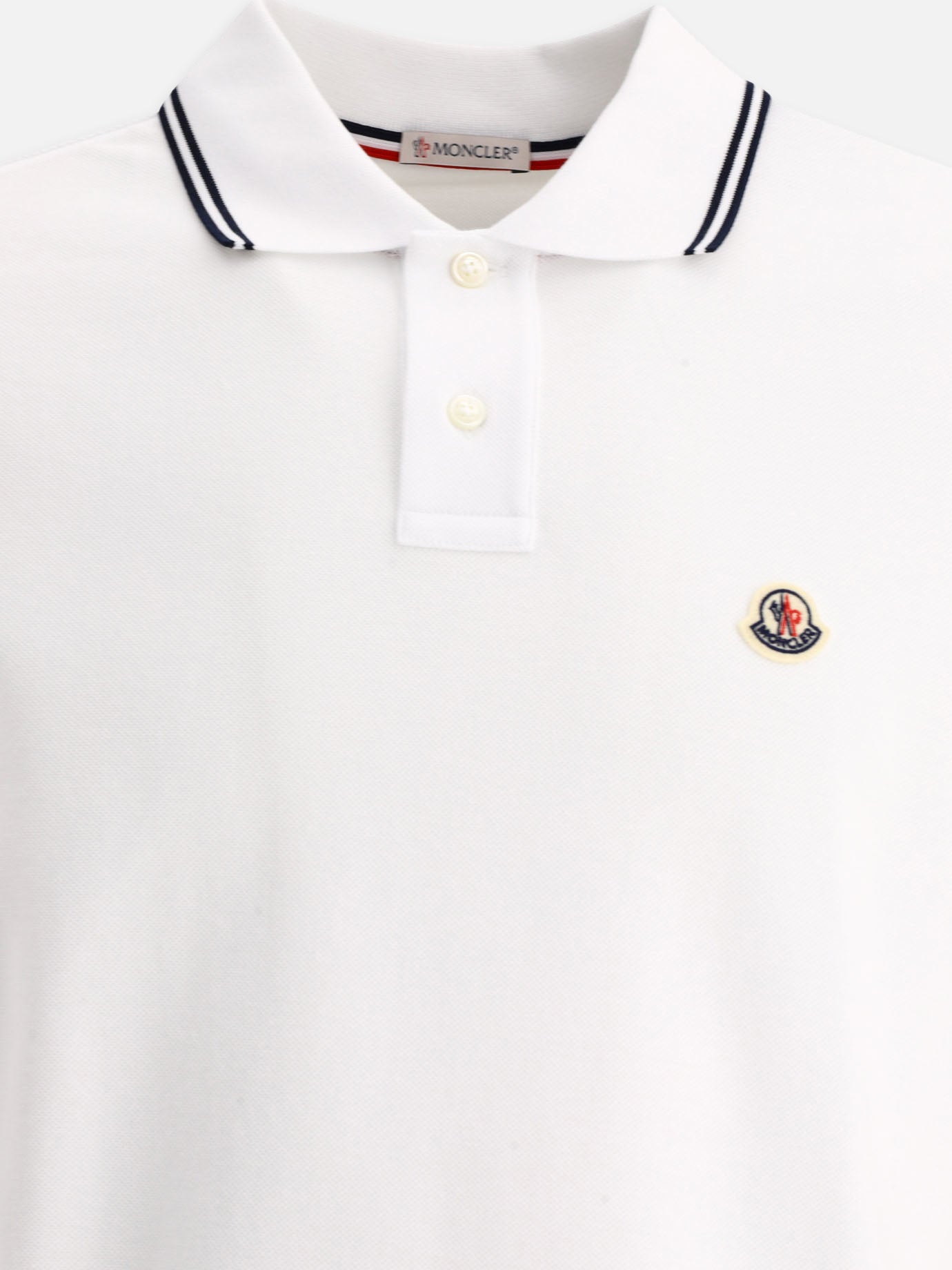 Polo con patch