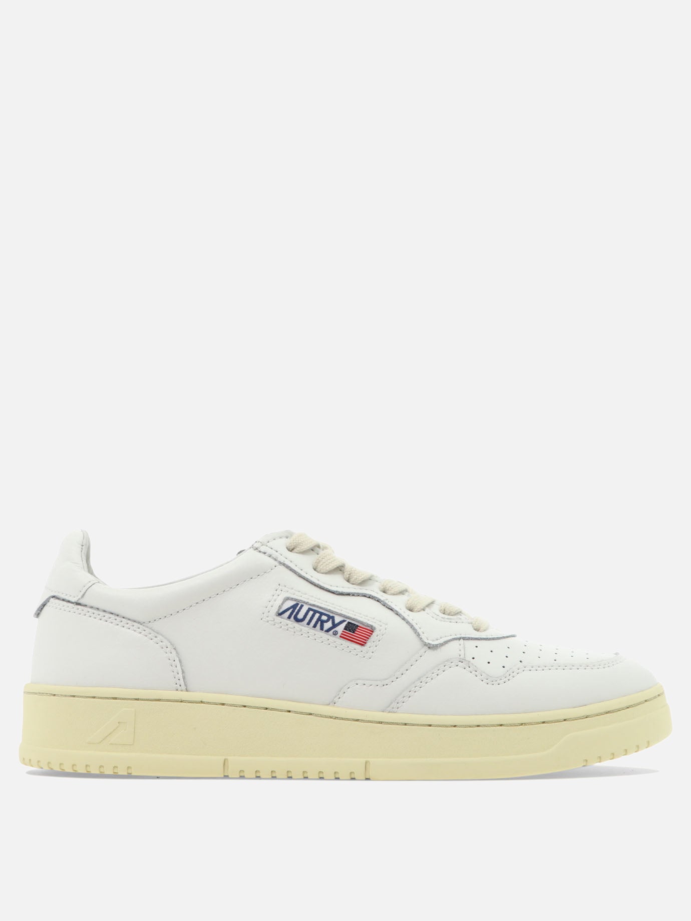 Autry "Medalist Low" sneakers White