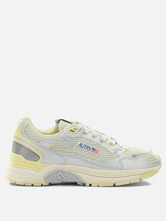 Low top sneakers 50% leather 50% mesh - 100% rubber  Grey - Autry Women | PLP | VIETTI Online Store 
