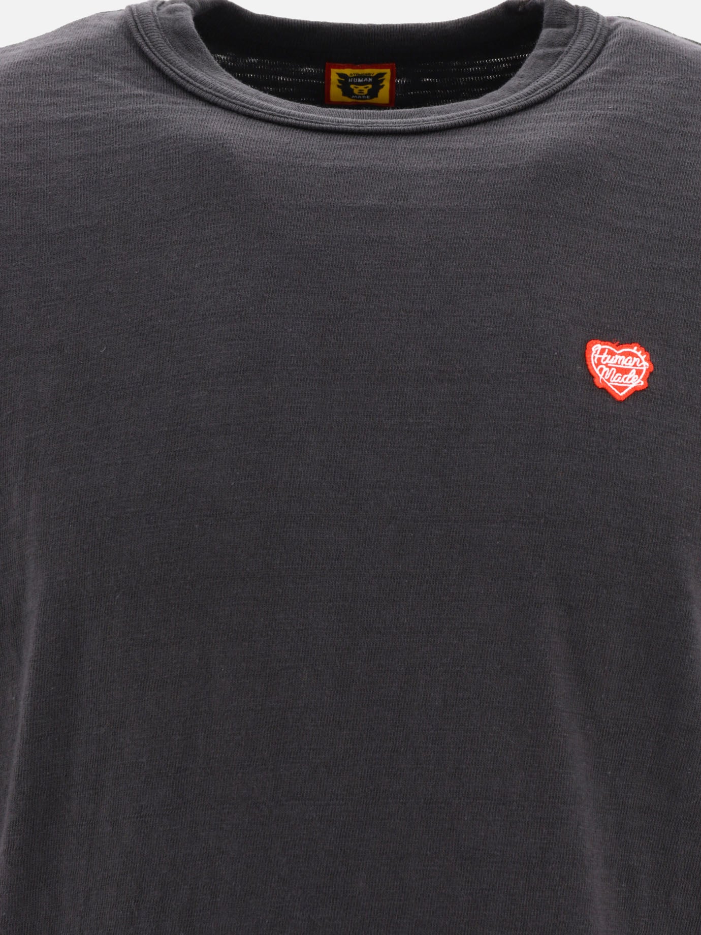 T-shirt "Heart Badge"