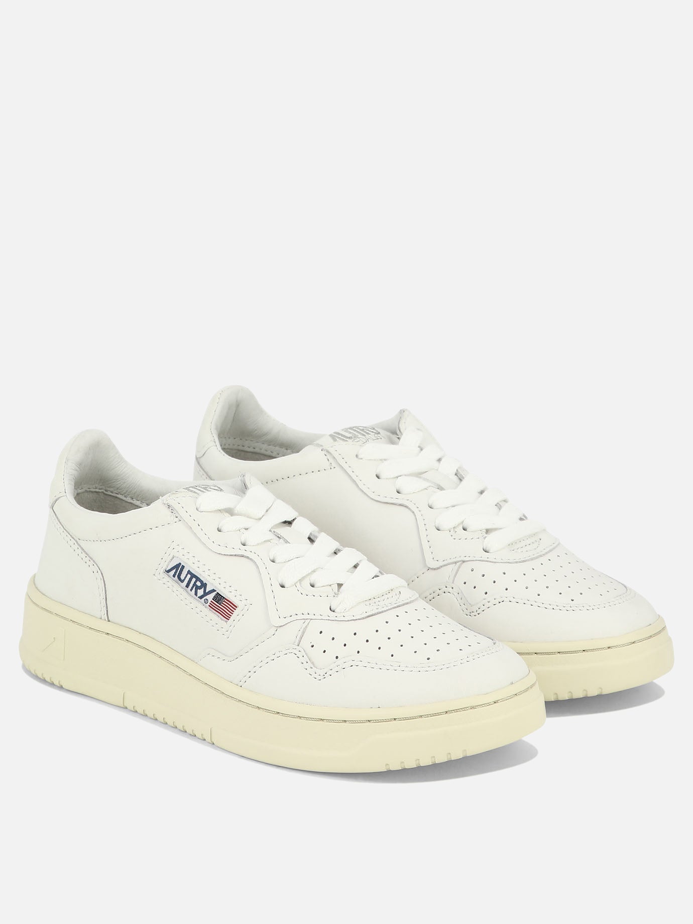 Low top sneakers 100% cow leather - 100% rubber  White - Autry Women | PDP | VIETTI Online Store | thumbnail_2