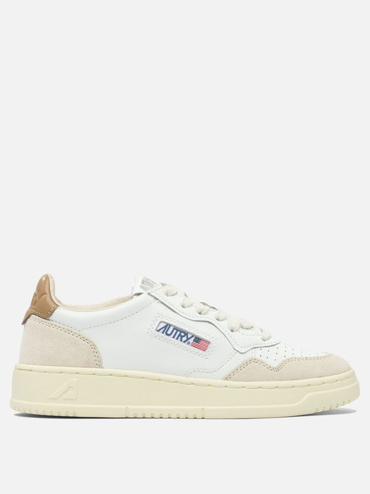 Low top sneakers 100% cow leather - 100% rubber  White - Autry Women | PLP | VIETTI Online Store 

