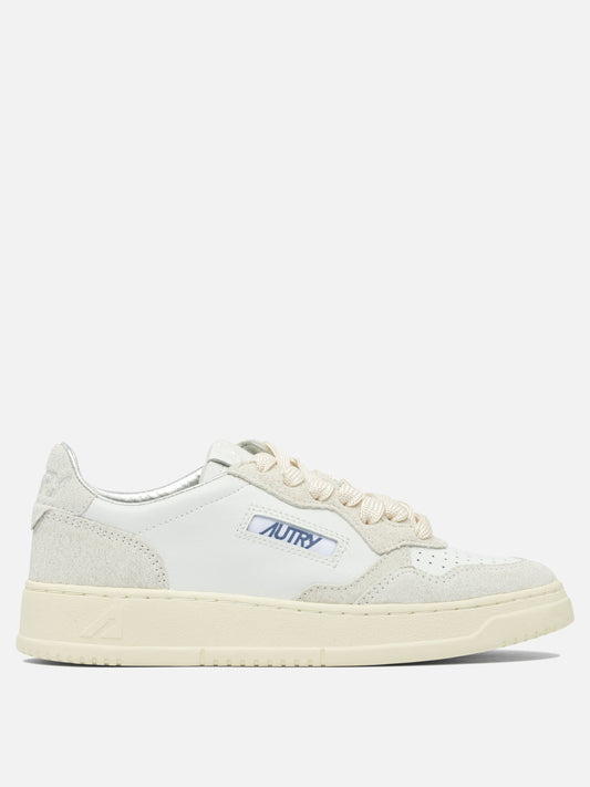 Low top sneakers 100% cow leather - 100% rubber  White - Autry Women | PLP | VIETTI Online Store 
