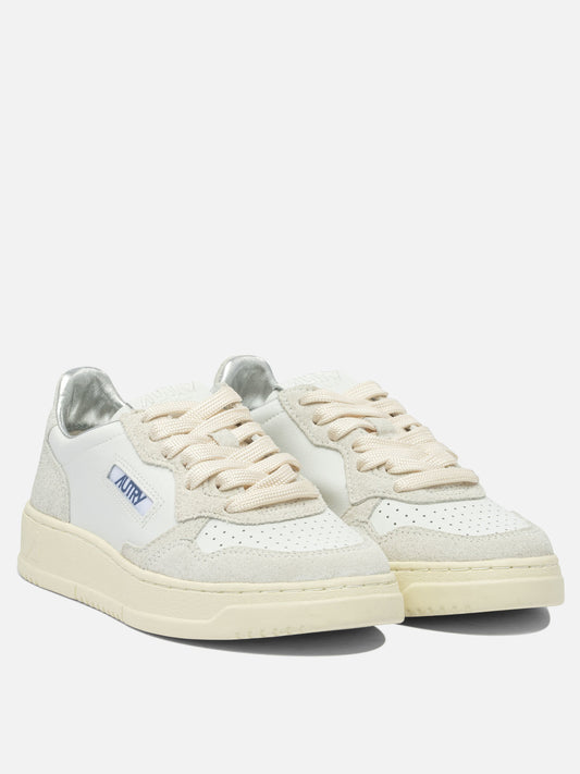 Low top sneakers 100% cow leather - 100% rubber  White - Autry Women | PLP | VIETTI Online Store | 2
